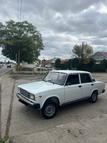 LADA (VAZ) 2107 2005, 82,000 km - 1.6 л - Quba