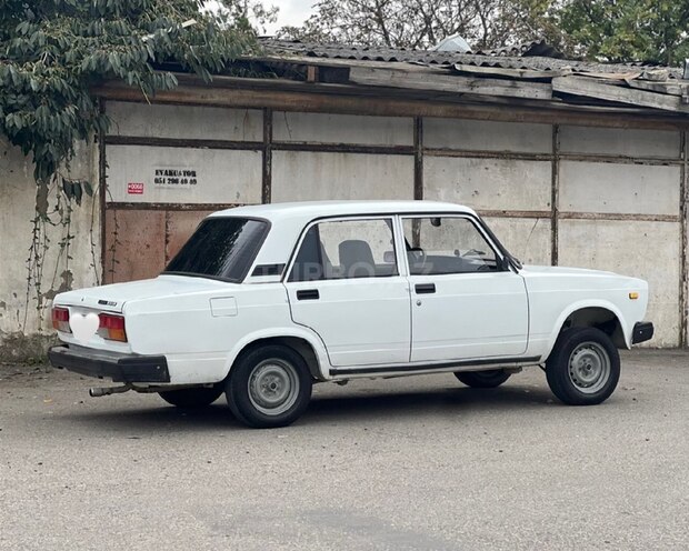 LADA (VAZ) 2107 2005, 82,000 km - 1.6 л - Quba