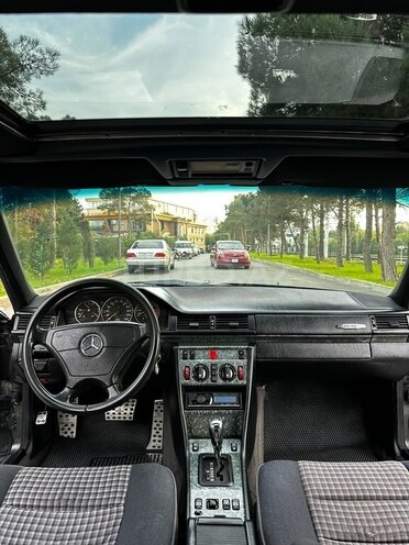 Mercedes 220 E 1995, 500,000 km - 2.2 l - Bakı