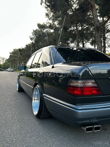Mercedes 220 E 1995, 500,000 km - 2.2 l - Bakı