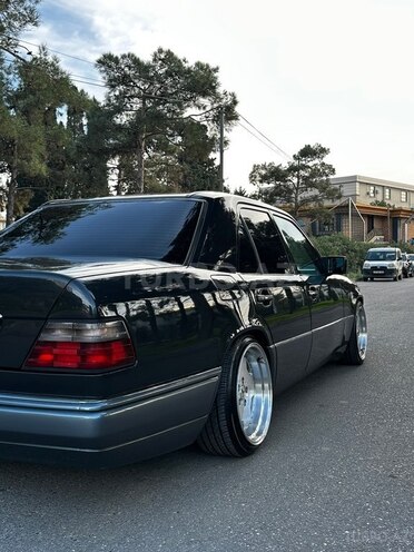 Mercedes 220 E 1995, 500,000 km - 2.2 l - Bakı