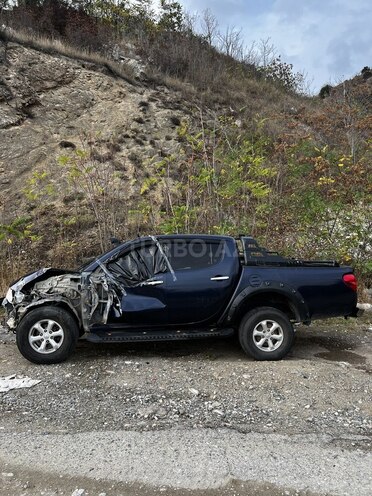 Mitsubishi L200 2014, 350,000 km - 2.5 l - Laçın