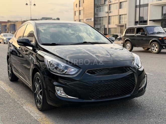 Hyundai Accent 2018, 15,800 km - 1.4 л - Bakı