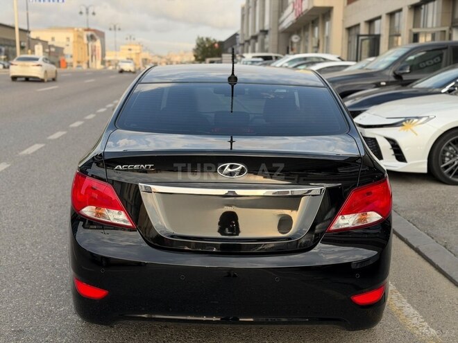 Hyundai Accent 2018, 15,800 km - 1.4 л - Bakı