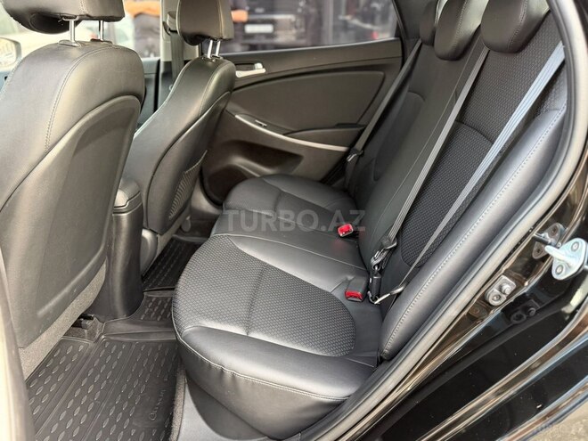 Hyundai Accent 2018, 15,800 km - 1.4 л - Bakı