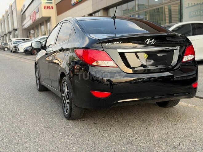 Hyundai Accent 2018, 15,800 km - 1.4 л - Bakı