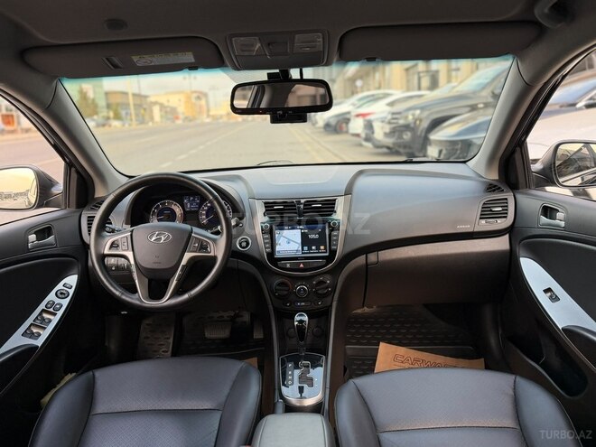 Hyundai Accent 2018, 15,800 km - 1.4 л - Bakı