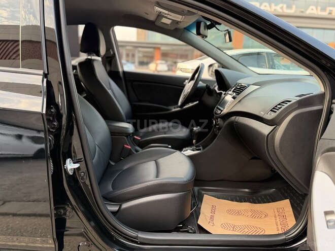 Hyundai Accent 2018, 15,800 km - 1.4 л - Bakı