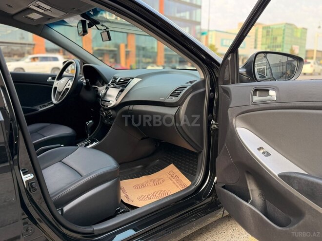 Hyundai Accent 2018, 15,800 km - 1.4 л - Bakı