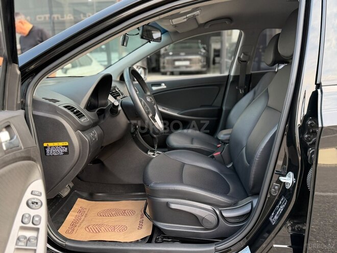 Hyundai Accent 2018, 15,800 km - 1.4 л - Bakı