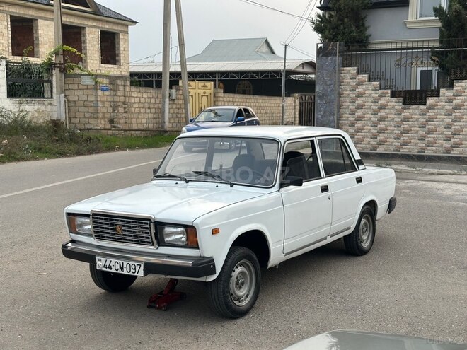 LADA (VAZ) 2107 2006, 25,000 km - 1.6 л - Sabirabad