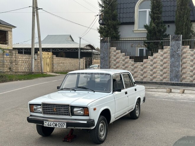 LADA (VAZ) 2107 2006, 25,000 km - 1.6 л - Sabirabad