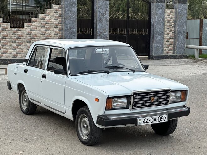 LADA (VAZ) 2107 2006, 25,000 km - 1.6 л - Sabirabad