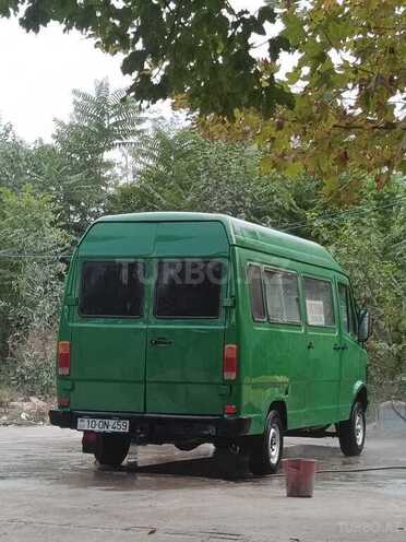 Mercedes 208 D 1993, 477,865 km - 3.7 л - Salyan