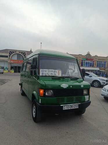 Mercedes 208 D 1993, 477,865 km - 3.7 л - Salyan