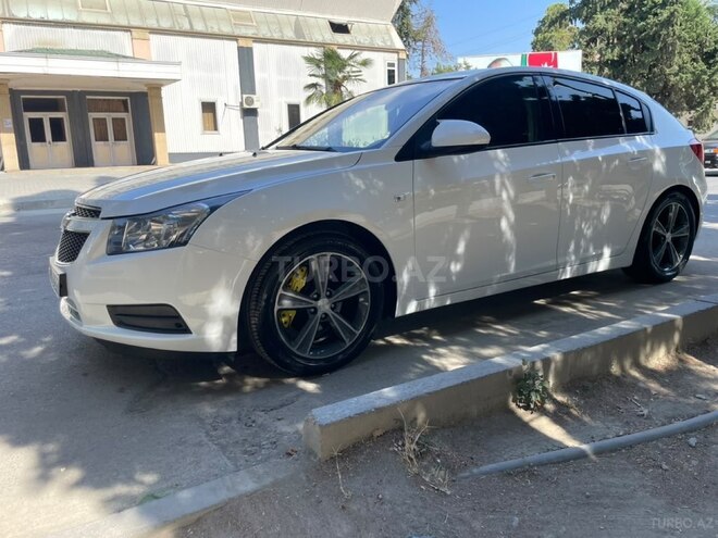 Chevrolet Cruze 2011, 360,000 km - 1.6 л - Mingəçevir