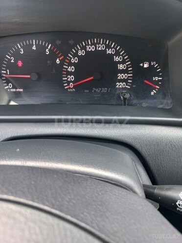 Toyota Corolla 2006, 242,000 km - 1.4 l - Bakı
