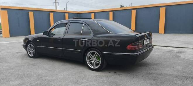 Mercedes E 230 1996, 302,000 km - 2.3 л - Sumqayıt