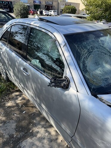 Mercedes E 220 1999, 500,000 km - 2.2 l - Sumqayıt
