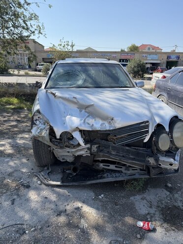 Mercedes E 220 1999, 500,000 km - 2.2 l - Sumqayıt
