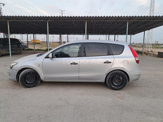 Hyundai i30 2010, 240,000 km - 1.6 л - Bakı