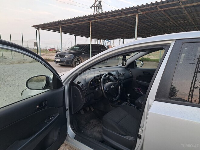 Hyundai i30 2010, 240,000 km - 1.6 л - Bakı