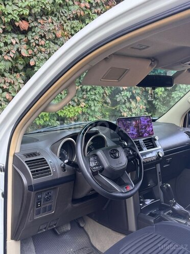 Toyota Land Cruiser Prado 2010, 178,000 km - 2.7 l - Gəncə
