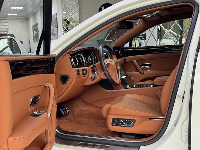 Bentley Flying Spur 2019, 9,000 km - 4.0 l - Bakı