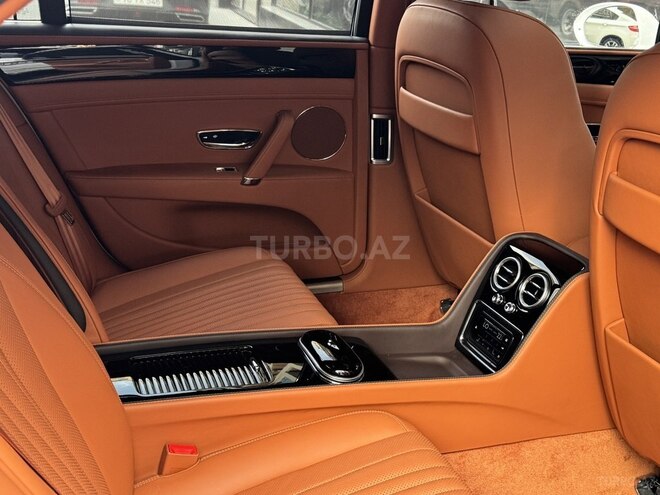Bentley Flying Spur 2019, 9,000 km - 4.0 l - Bakı