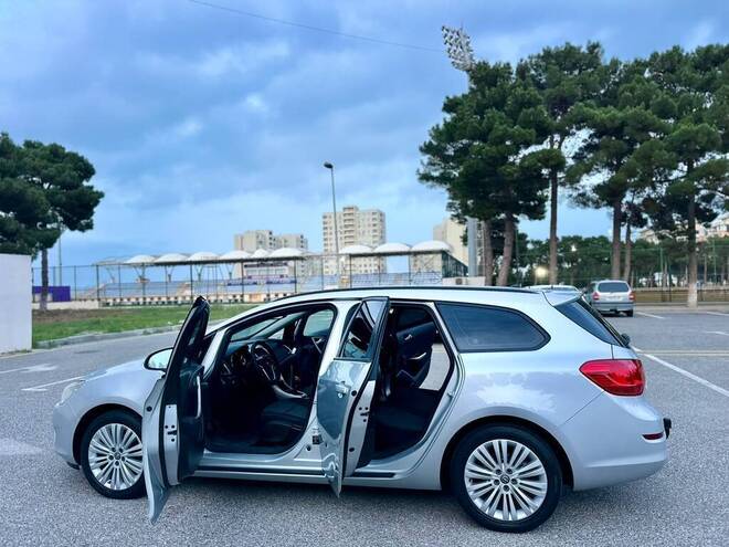 Opel Astra 2011, 289,000 km - 1.3 l - Sumqayıt