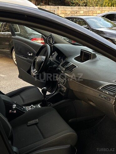 Renault Megane 2013, 400,000 km - 1.5 l - Bakı