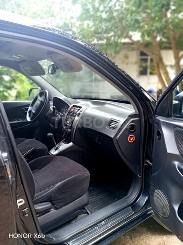 Hyundai Tucson 2008, 248,000 km - 2.0 l - Qusar