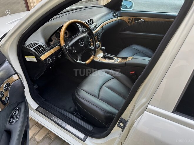 Mercedes E 350 2006, 264,000 km - 3.5 l - Bakı
