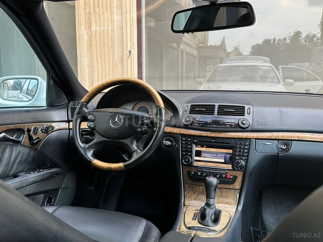 Mercedes E 350 2006, 264,000 km - 3.5 l - Bakı