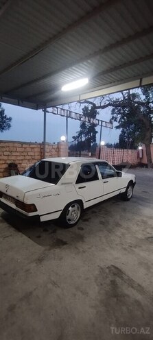 Mercedes 190 1986, 250,000 km - 2.2 l - Samux