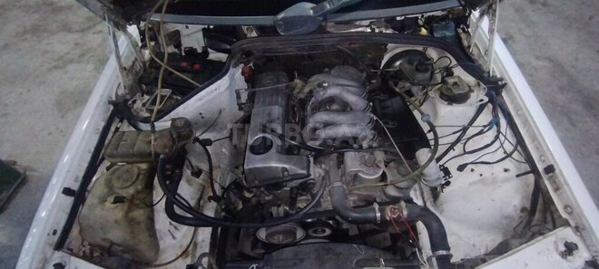 Mercedes 190 1986, 250,000 km - 2.2 l - Samux