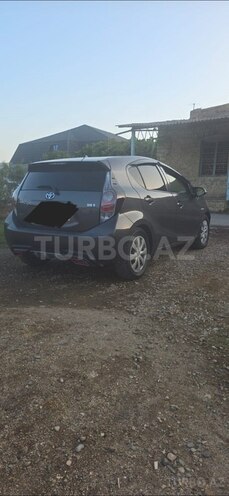 Toyota Prius C 2012, 225,000 km - 1.5 l - Bakı