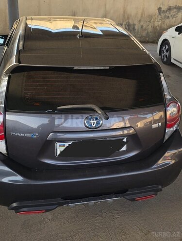 Toyota Prius C 2012, 225,000 km - 1.5 l - Bakı
