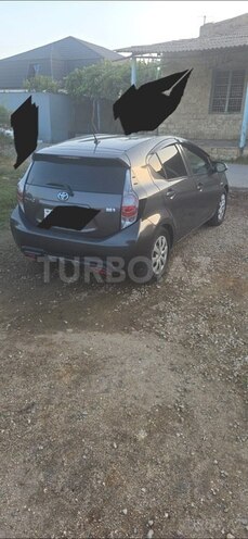 Toyota Prius C 2012, 225,000 km - 1.5 l - Bakı