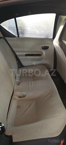 Toyota Prius C 2012, 225,000 km - 1.5 l - Bakı