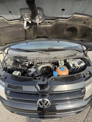 Volkswagen Caravelle 2015, 183,000 km - 2.0 l - Bakı