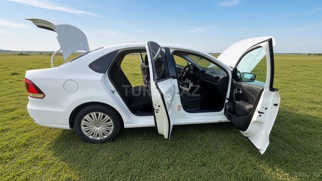 Volkswagen Polo 2018, 199,000 km - 1.6 л - Tərtər