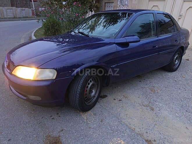 Opel Vectra 1998, 550,000 km - 2.0 l - Yevlax