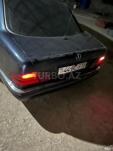 Mercedes E 200 1997, 275,546 km - 2.2 l - Ağstafa