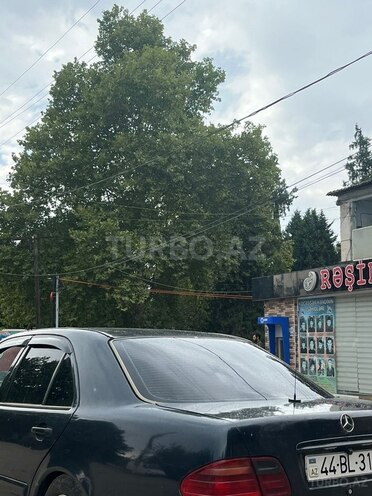 Mercedes E 200 1997, 275,546 km - 2.2 l - Ağstafa