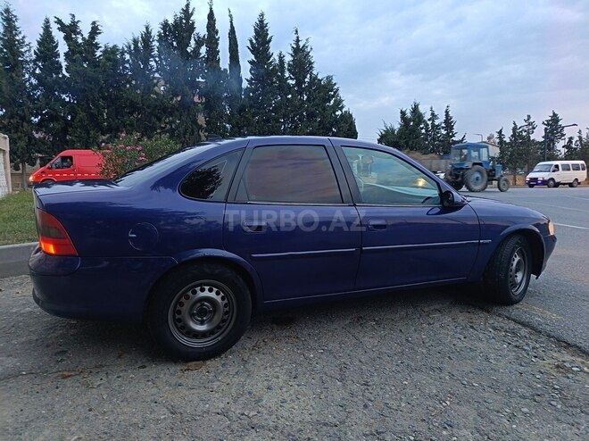 Opel Vectra 1998, 550,000 km - 2.0 l - Yevlax