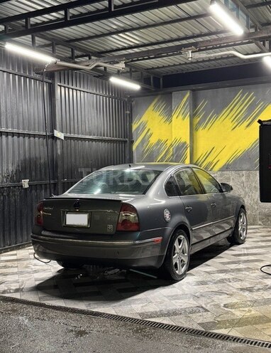 Volkswagen Passat 2004, 205,000 km - 1.8 l - Bakı
