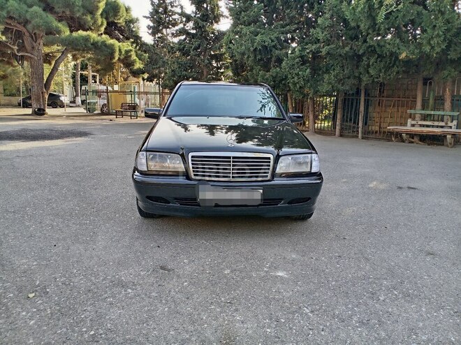 Mercedes C 180 1999, 257,000 km - 1.8 l - Sumqayıt