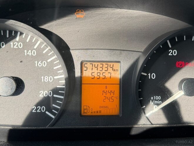 Mercedes  2008, 574,334 km - 2.1 l - Bakı