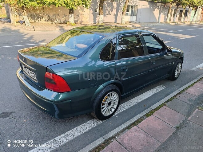 Opel Vectra 2001, 450,000 km - 1.8 l - Zaqatala
